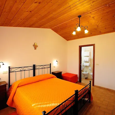 Colle Degli Olivi Snc Летний дом *