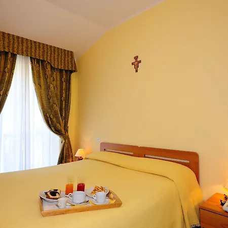 Colle Degli Olivi Snc