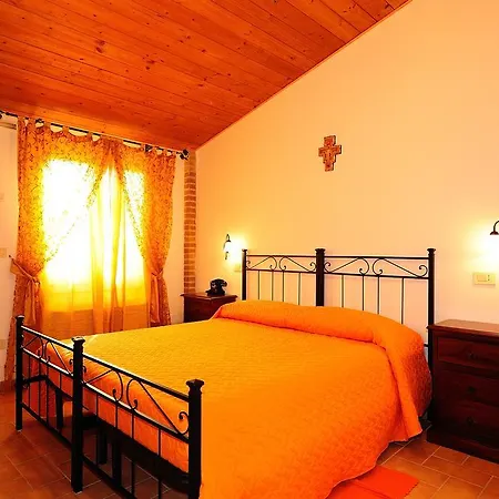 Colle Degli Olivi Snc Летний дом Ассизи