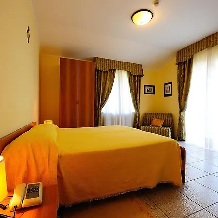 Colle Degli Olivi Snc Летний дом Ассизи