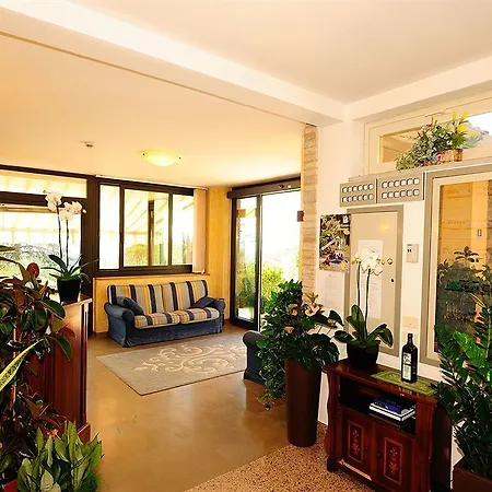 Colle Degli Olivi Snc Country house